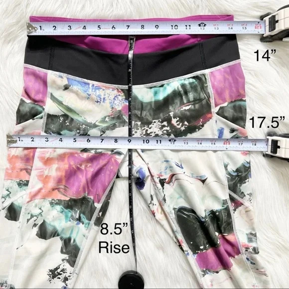 SOLD-Lululemon Printed Fuchsia and Black Watercolor Athletic Running Leggings - Picture 11 of 12